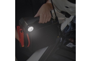 Duracell 750 Peak Amp Portable Emergency Jumpstarter with Compressor - Universal