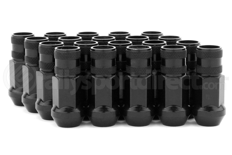 black lug nuts