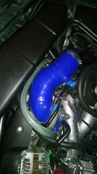 Mishimoto Oil Catch Can Black Universal (Part Number: MMOCC-RB) Mishimoto Oil Catch Can Black Universal (Part Number: )