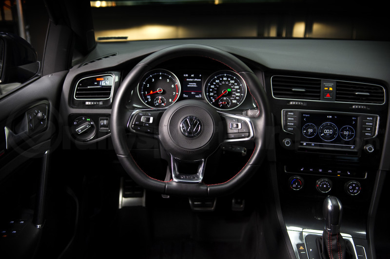 P3 Gauges Vent Integrated Multi Gauge w/ Vent Housing (Part Number: LVP3VGT7-V) User Media for: P3 Gauges Vent Integrated Multi Gauge w/ Vent Housing - Volkswagen GTI (Mk7) 2015+