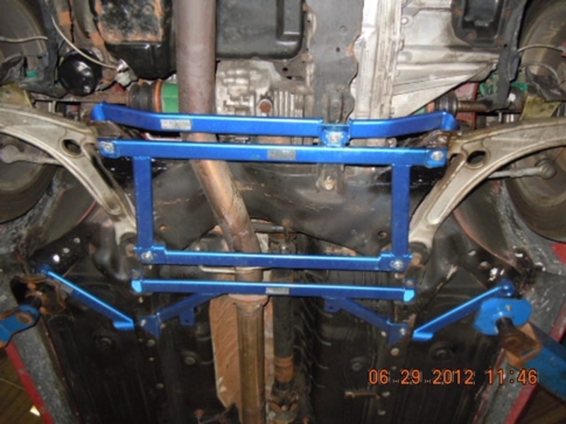Cusco Front Center Power Brace (Part Number: 564 492 FC) Cusco Front Center Power Brace (Part Number: )