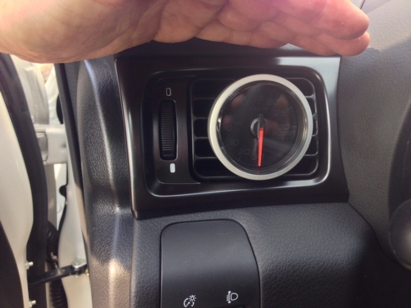 Defi Red Racer Boost Gauge Imperial 52mm 30 PSI (Part Number: DF06502) Defi Red Racer Boost Gauge Imperial 52mm 30 PSI (Part Number: )